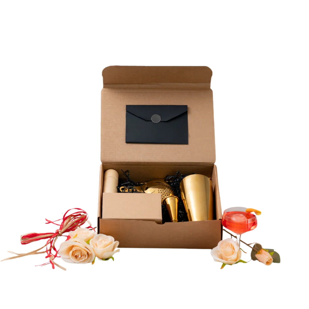 Wrap Art Piece Barware Set
